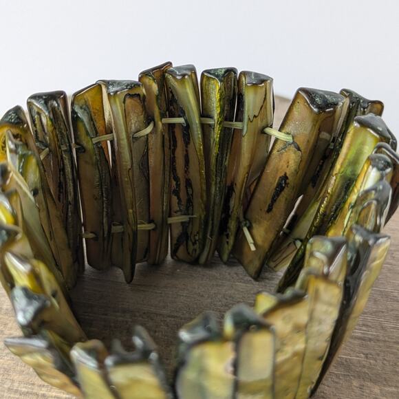 Vintage Abalone Shell Stretch Cuff Bracelet Green Pearlescent Iridsecent Natural - Picture 7 of 8